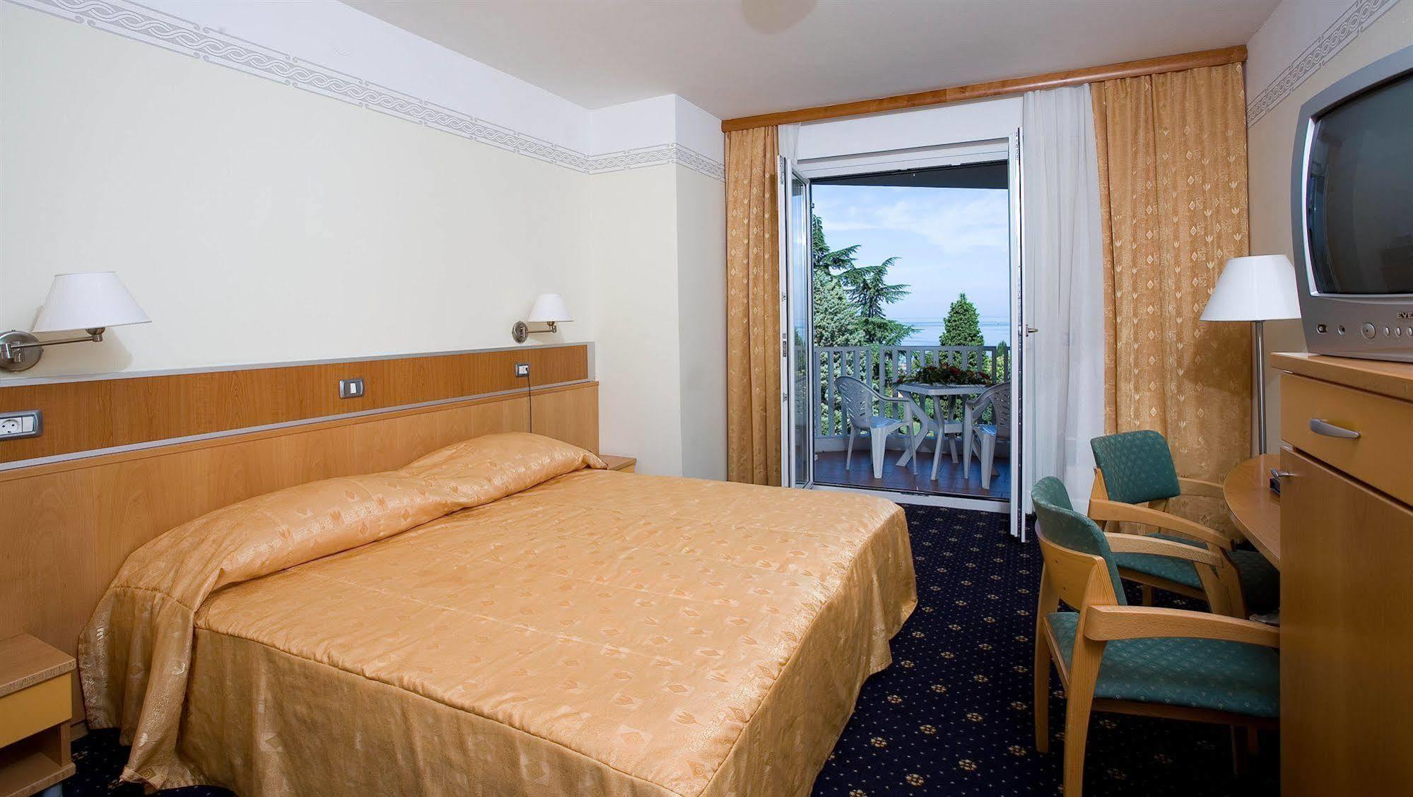 Dependences - San Simon Resort Izola Ngoại thất bức ảnh
